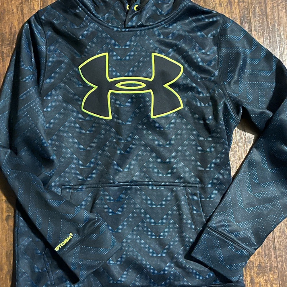 Under Armour Black and Blue Activewear